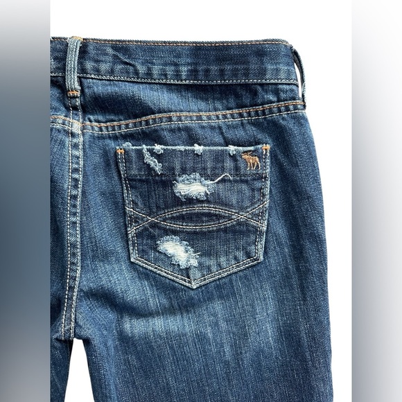 Abercrombie & Fitch Distressed Low-Rise Straight Leg Jeans – Size 30x32 - Picture 10 of 16